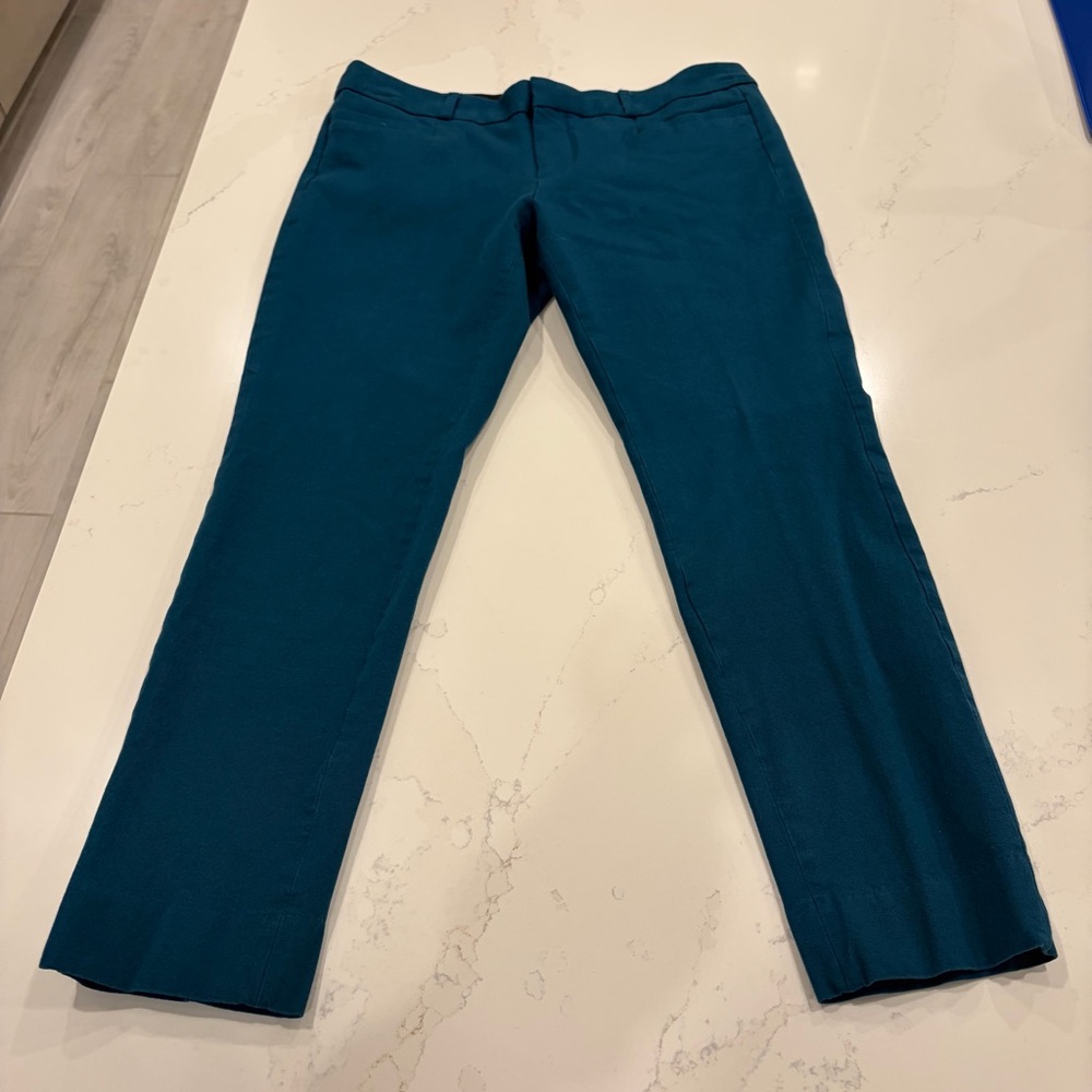 Banana Republic Sloan Teal Trousers/capris women size 4